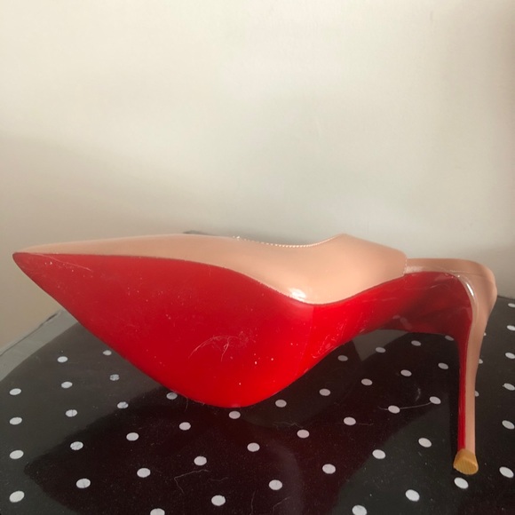 Christian Louboutin - Picture 4 of 8